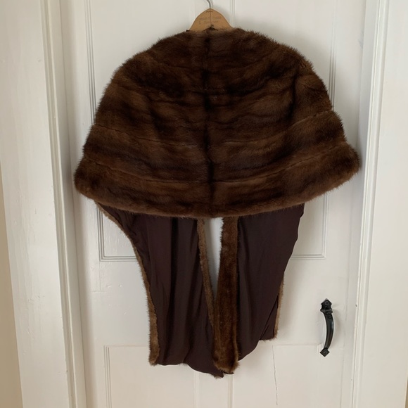 Vintage Fur Shawl by Erlebacher - Picture 3 of 7